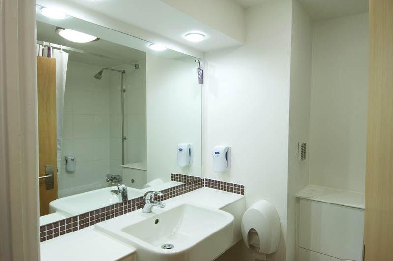 Premier Inn Manchester City Centre מראה חיצוני תמונה